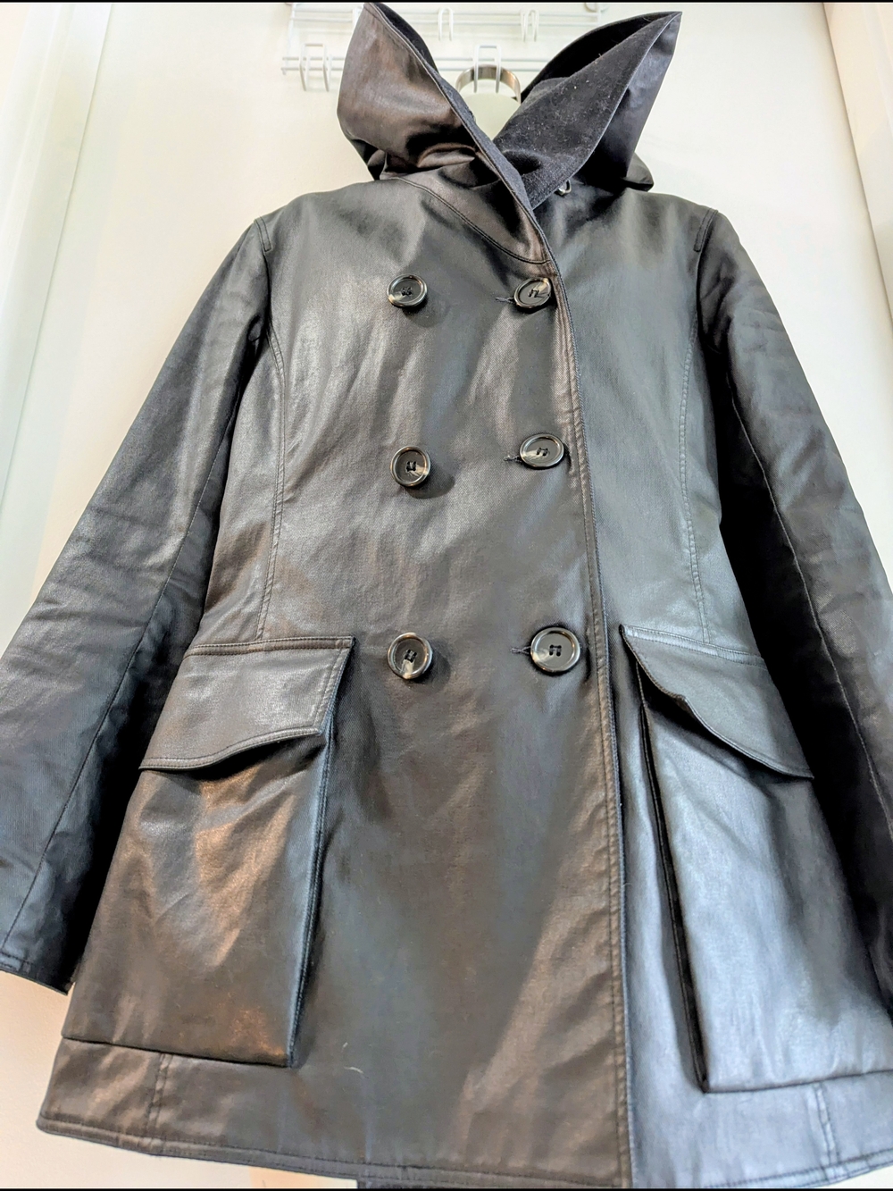 m0851 Waxed Cotton Double Breasted Hooded Coat | Made in Canada | Size 6 - Picture 5 of 8